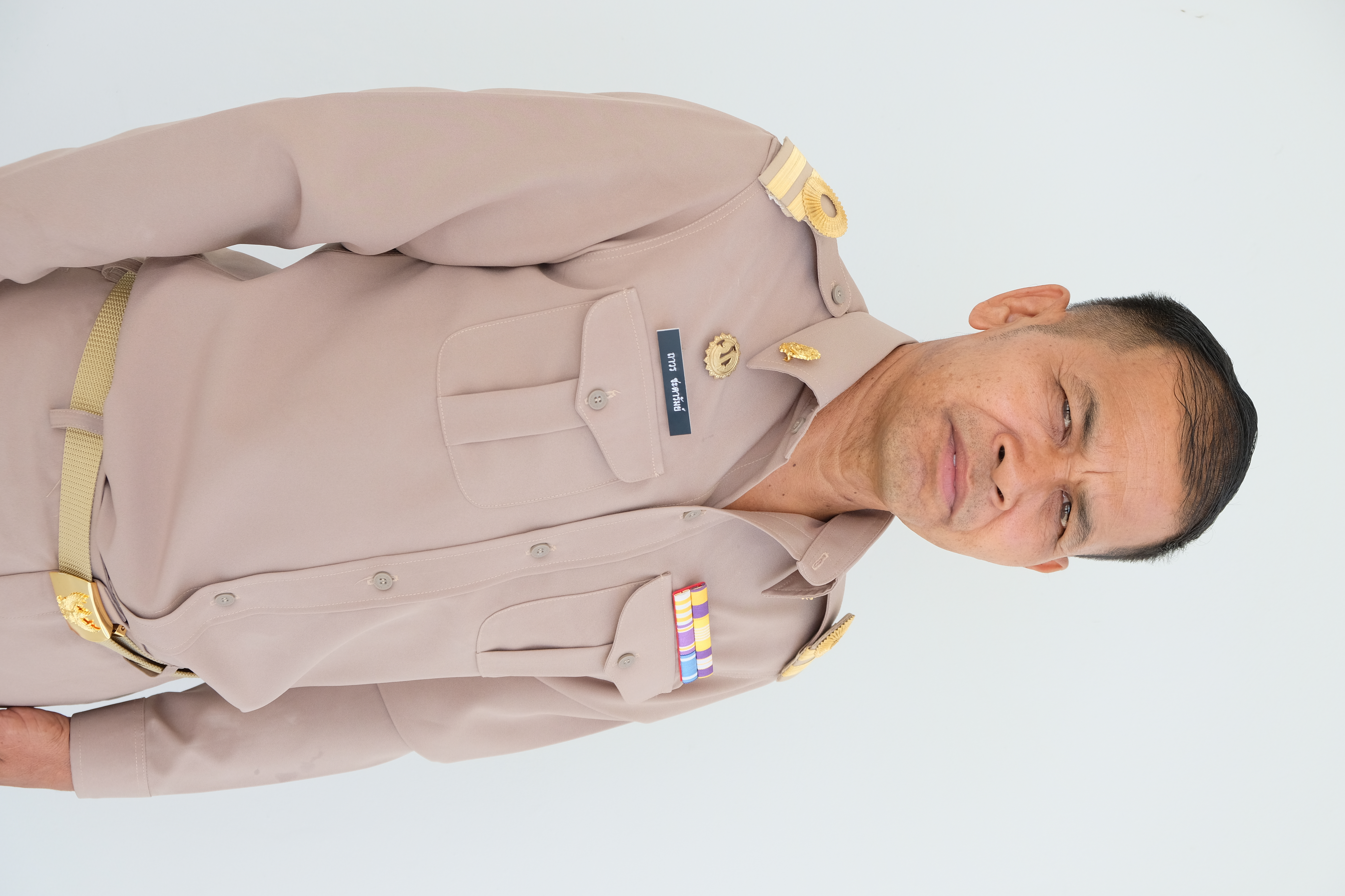 นายถาวร  ชะตารัมย์