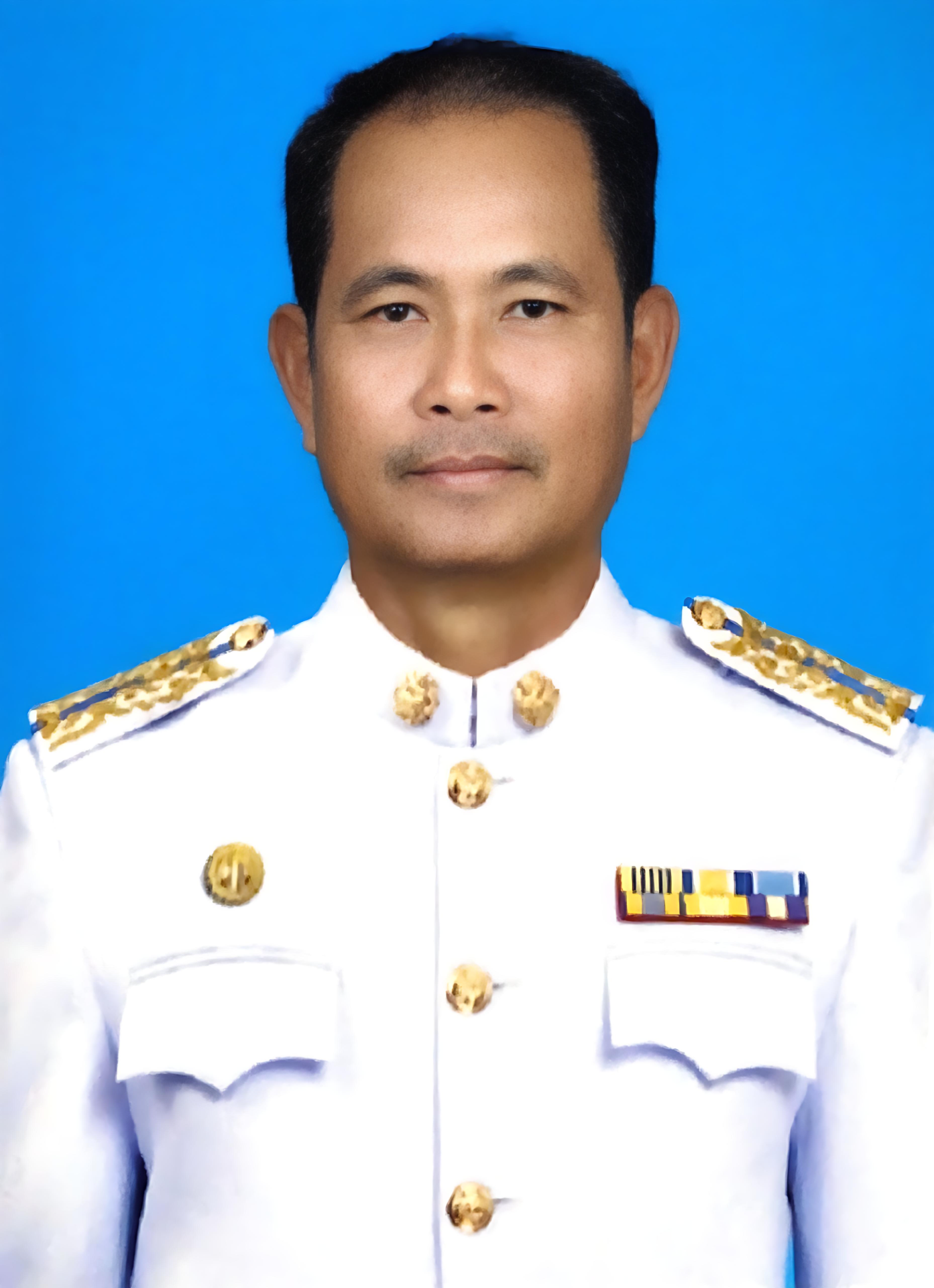 นายมานิตย์  ขวัญทอง