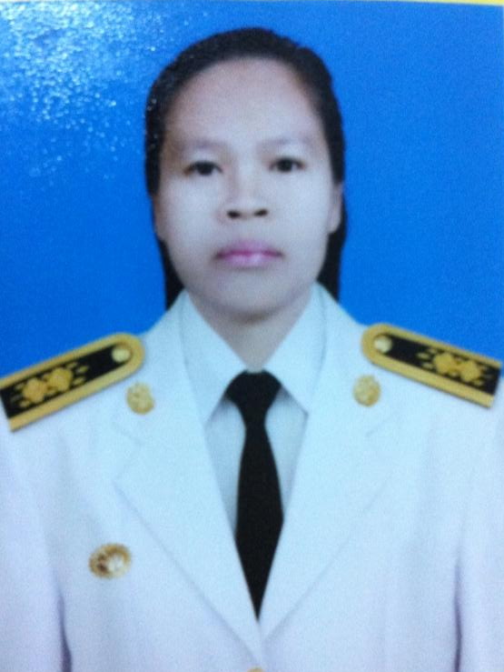 นางสุรีรัตน์  โต๊ะไธสง