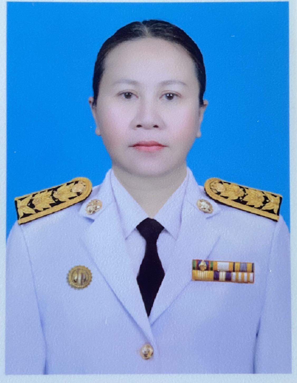 นางชมภู  บ่อมี